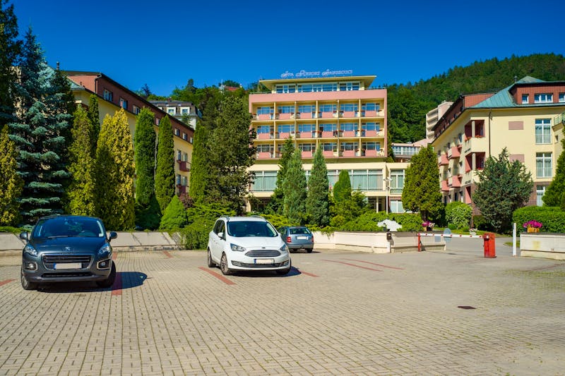 Karlsbad - Spa Resort Sanssouci - Parkplatz – ©Hasselblad X1D