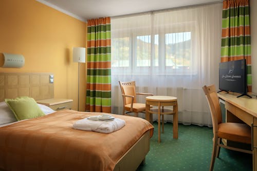 Karlsbad - Spa Resort Sanssouci - Zimmerbeispiel Einzelzimmer &ndash; &copy; Jiri Lizler