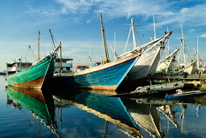 Phinisi Boote im Hafen von Paotere in Indonesien - ©Michele Burgess - stock.adobe.com