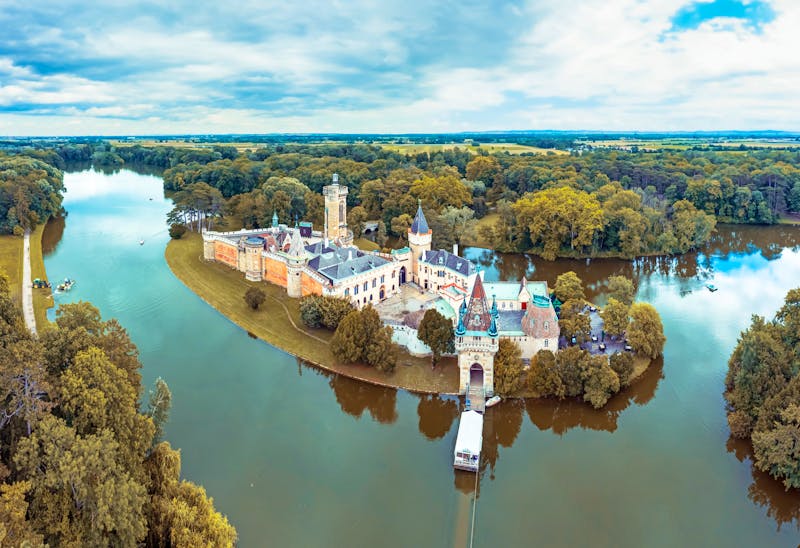 Schloss Laxenburg bei Wien - ©GezaKurkaPhotos - stock.adobe.com