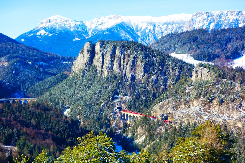 Semmeringbahn in Niederösterreich &ndash; &copy; Anton - stock.adobe.com