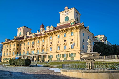 Schloss Esterhazy in Eisenstadt - Burgenland &ndash; &copy; st1909 - stock.adobe.com