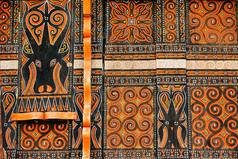 Traditionelle Fassaden-Malerei an einem Haus im Toraja-Hochland auf Sulawesi - ©Rafal Cichawa - stock.adobe.com