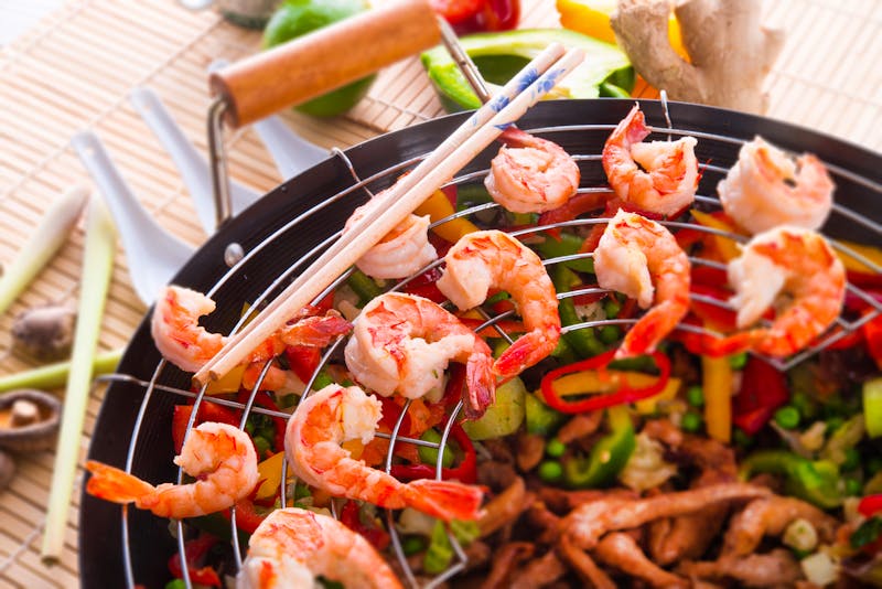 Typisch indonesisches Essen mit gegrillten Shrimps - ©Dar1930 - stock.adobe.com