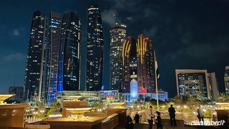Abu Dhabi - Silvesterfeier Skyline - ©Reisebericht EHT