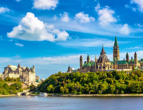 Parlamentshügel in Ottawa – © Sergii Figurnyi - stock.adobe.com