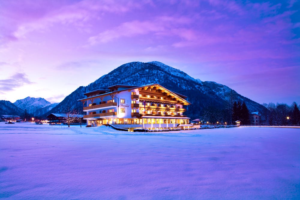 Hotel Bergland der Fam  Niedrist in Pertisau am Achensee &ndash; &copy; Urheberrrechte bei alpline
