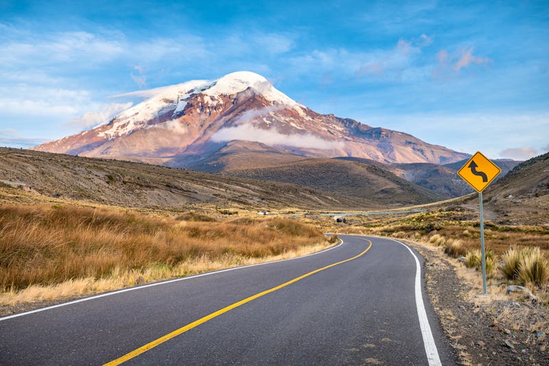 Chimborazo Vulkan in Ecuador - ©jon_chica - stock.adobe.com