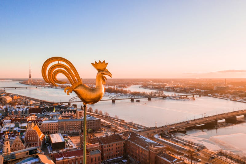 Riga im Winter - Blick auf die Altstadt und die Mündung der Düna in die Ostsee - ©ingusk - stock.adobe.com