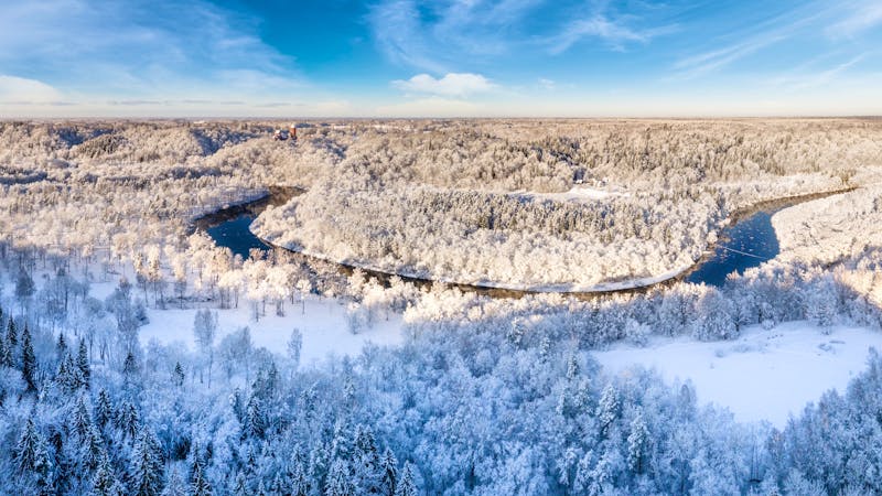 Gauja Nationalpark im Winter - Blick auf die Mäander des Gauja-Flusses - ©valdisskudre - stock.adobe.com