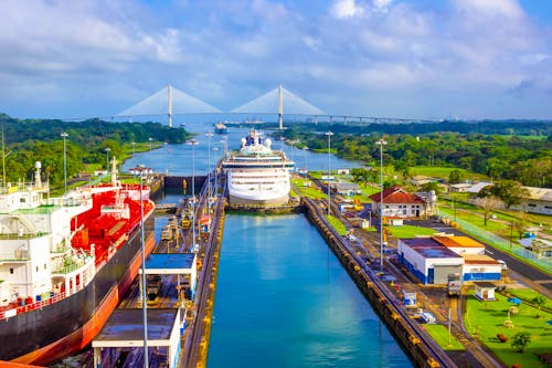 Panama Kanal &ndash; &copy; Solarisys - stock.adobe.com