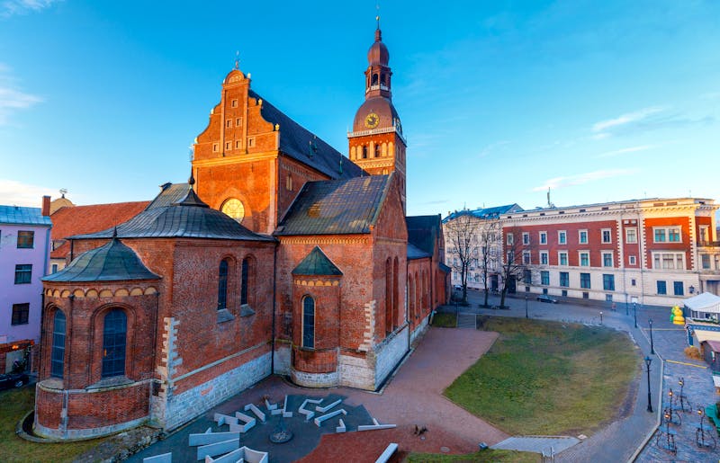 Riga im Winter - der Rigaer Dom Sankt Marien am Domplatz - ©pillerss - stock.adobe.com