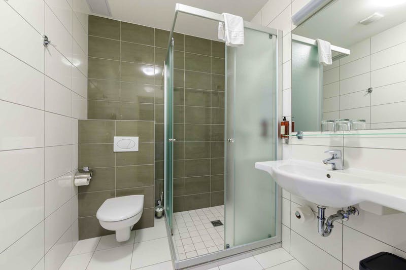 Medical SPA Eglés Birstonas in Birschtannen - Suite Badezimmer – ©Medical SPA Eglés Birstonas