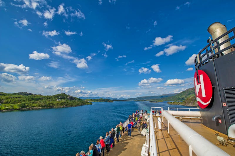 Hurtigruten-Schiff im Trollfjord - Norwegen - ©Trym Ivar Bergsmo - Hurtigruten