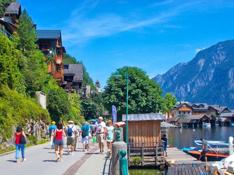 Bummel an der Seepromenade von Hallstatt - ©Kerstin Veit - Eberhardt TRAVEL