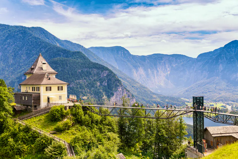 Panoramalift und Aussichtsplattform „Welterbeblick“ in Hallstatt - &copy;18042011 - stock.adobe.com