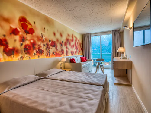 Panoramazimmer - Hotel Cristina in Limone sul Garda &ndash; &copy; Parc Hotels Cristina in Limone sul Garda