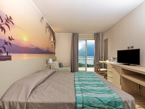Panoramazimmer - Hotel Cristina in Limone sul Garda &ndash; &copy; Parc Hotels Cristina in Limone sul Garda