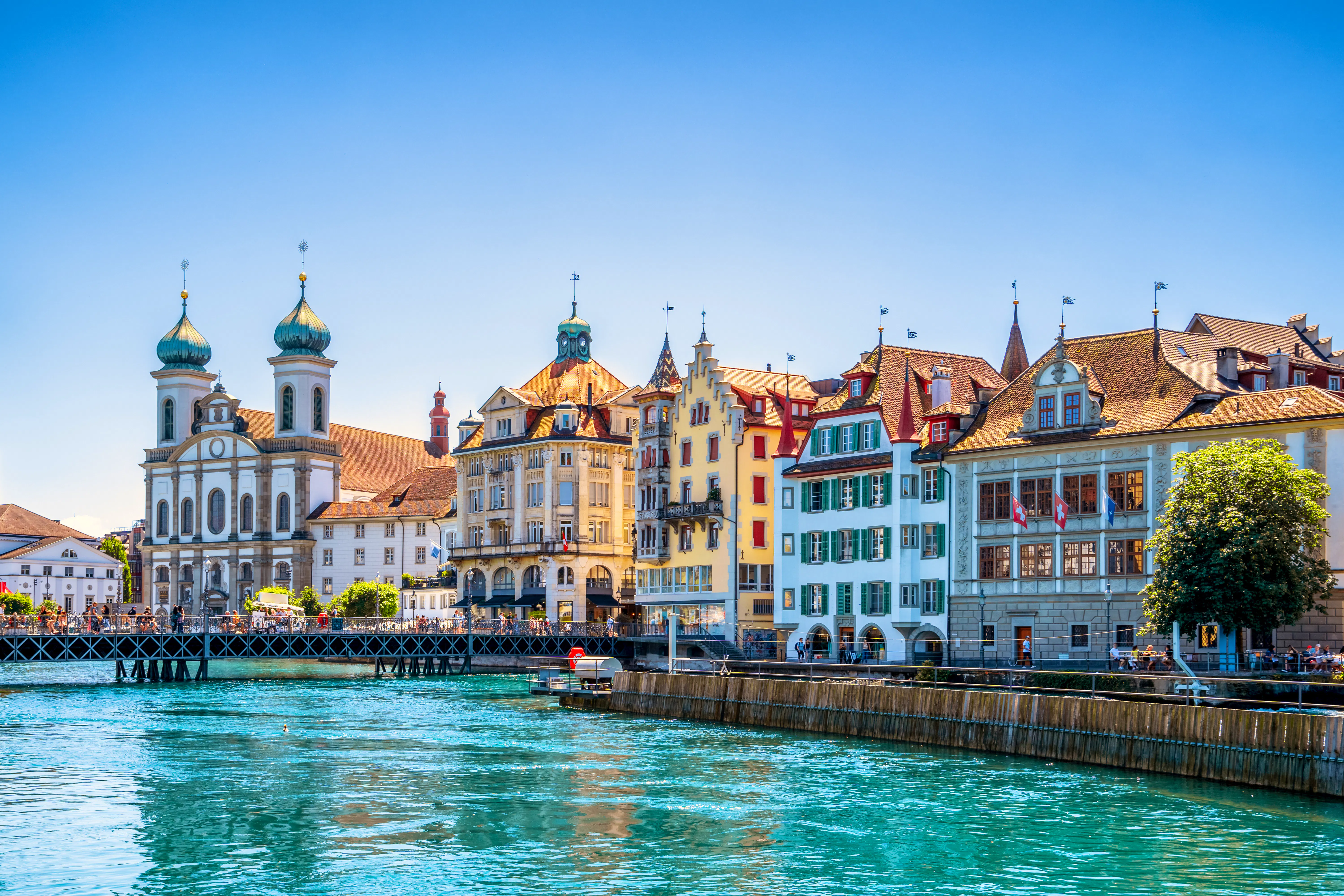 Jesuitenkirche in Luzern am Vierwaldstättersee, Schweiz  &ndash; &copy; Sina Ettmer - stock.adobe.com