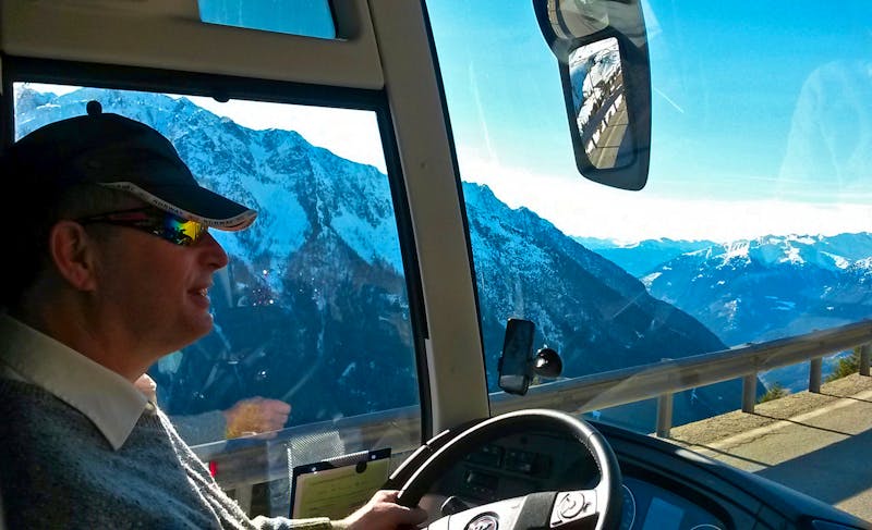 Unser Reisebus im Passeiertal  - ©Gisela Hohlfeld - Eberhardt TRAVEL