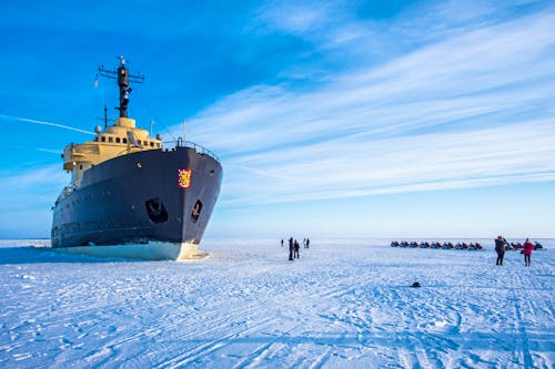Eiskreuzfahrt mit dem Icebreaker Sampo - Kemi Tourism &ndash; &copy; Kemin Matkailu Timo Laapotti - Icebreaker Sampo Kemi Tourism