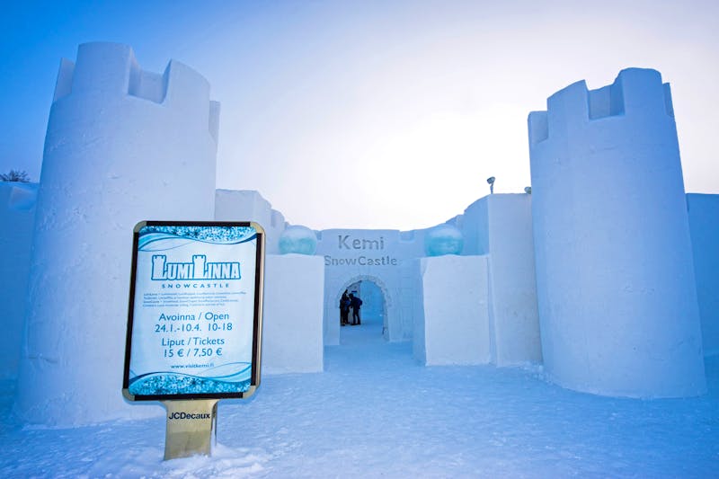 Snow Castle in Kemi - Finnland - ©Kemin Matkailu Oy / Timo Laapotti - Kemi Tourism Ltd Visit Finland
