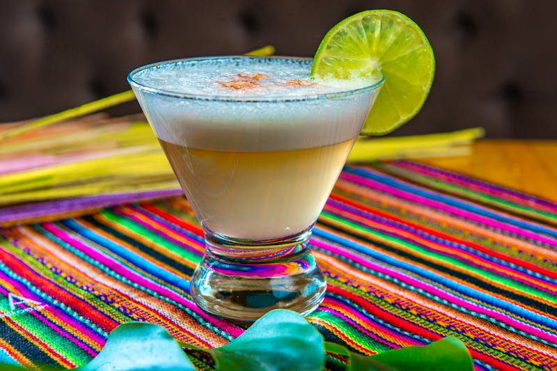 Pisco Sour Cocktail - ©Rina - stock.adobe.com