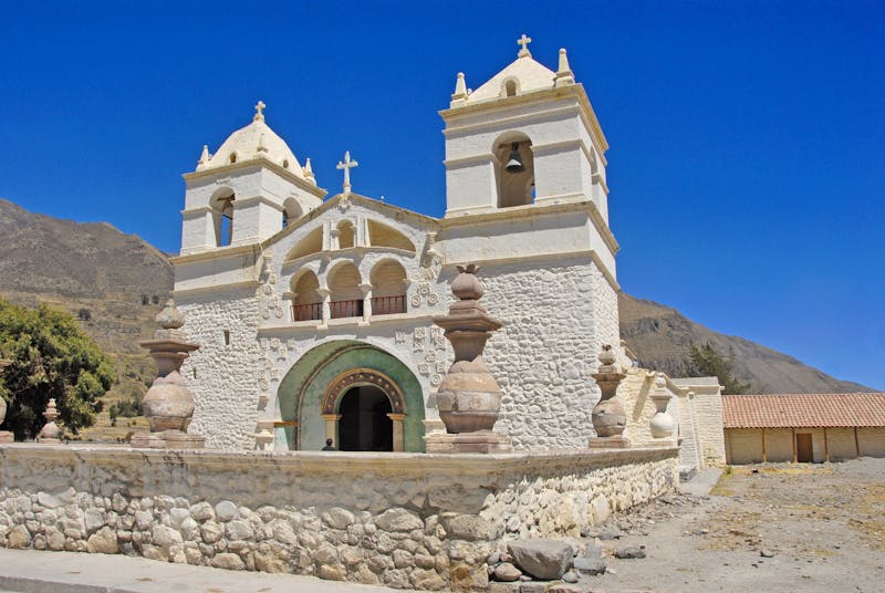 Kirche in Chivay - Colca-Tal - ©Tomaz Kunst - stock.adobe.com