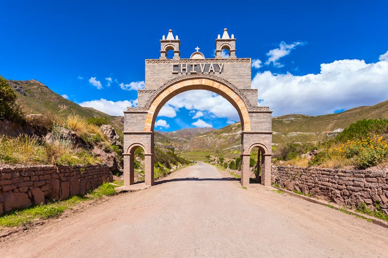 Eingangstor der Stadt Chivay in Peru - ©saiko3p - stock.adobe.com