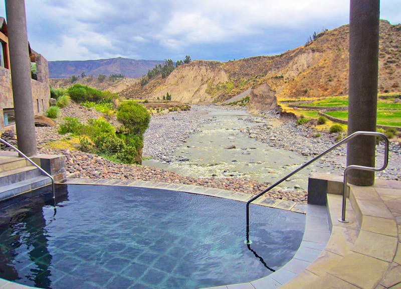 Heißes Thermalbad mit Ausblick in der Colca Lodge - ©Madlen Lippe - Eberhardt TRAVEL
