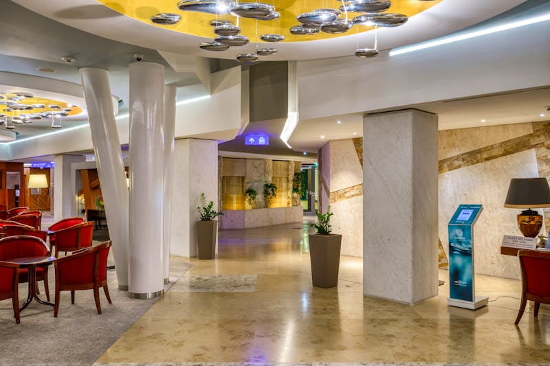 Ensana Thermal Aqua Health Spa Hotel in Heviz - Lobby – ©Ensana