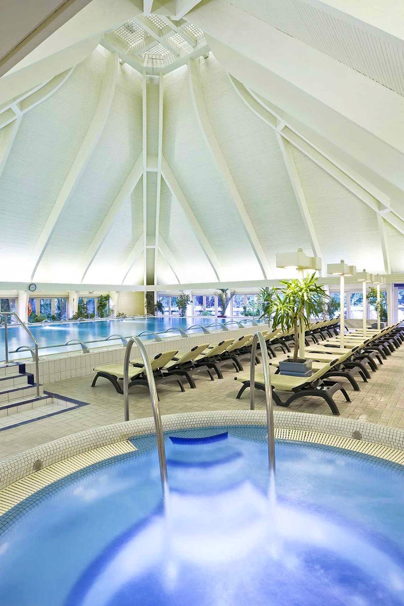 Ensana Thermal Heviz Health Spa Hotel in Heviz - Whirlpool und Innenpool – ©Ensana
