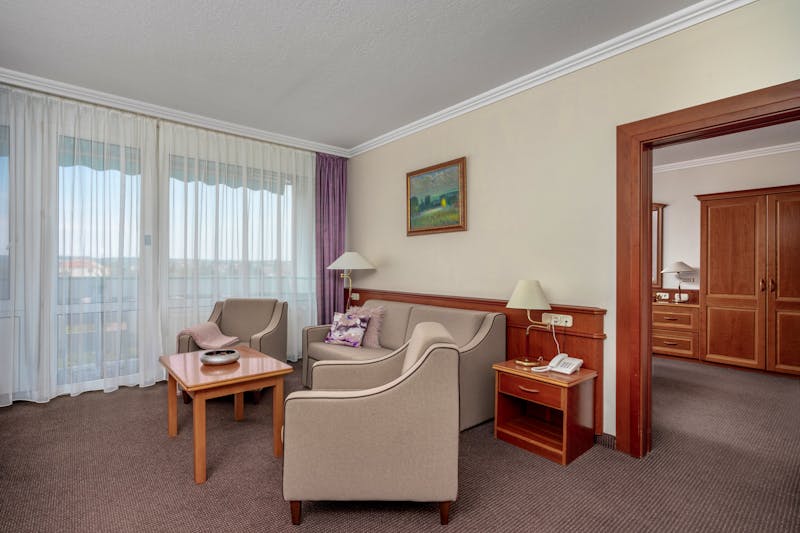 Ensana Thermal Heviz Health Spa Hotel in Heviz - Wohnzimmer Suite – ©Ensana