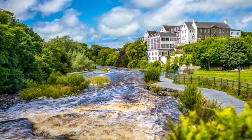 Falls Hotel am Philippe Fluss – © Falls Hotel & Spa Ennistymon