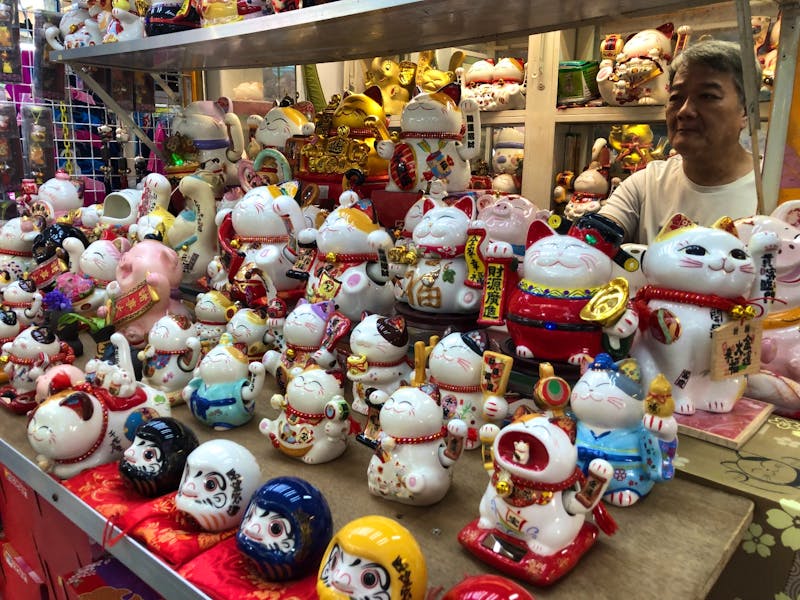 Winkekatzen in Hongkong  - ©Sabine Letzybyll (Eberhardt TRAVEL)