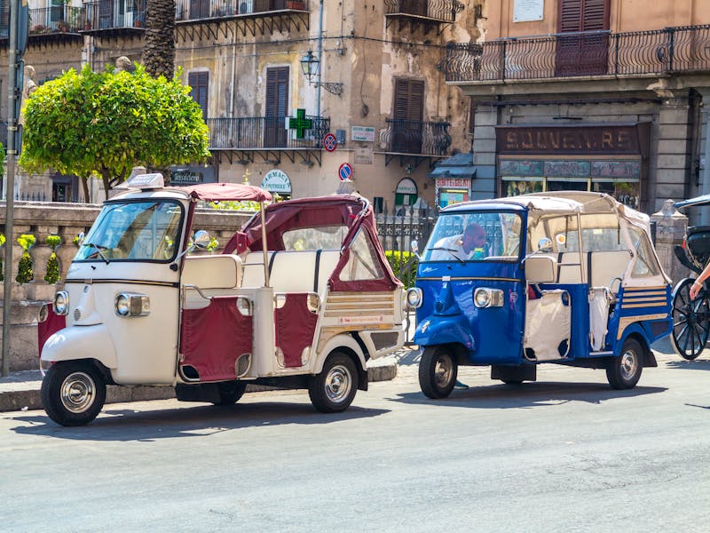 Ape (Tuk-Tuks) in Palermo - ©lucachiappori - stock.adobe.com