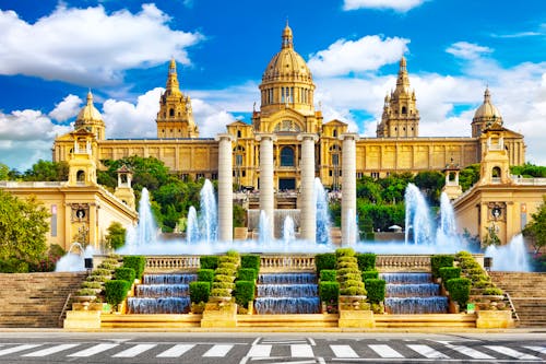 Nationalmuseum, Placa De Espanya, Montjuic &ndash; &copy; BRIAN_KINNEY - stock.adobe.com