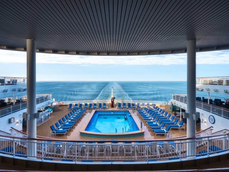 Norwegian Spirit - Pooldeck - ©Norwegian Cruise Line / Christian Santiago 