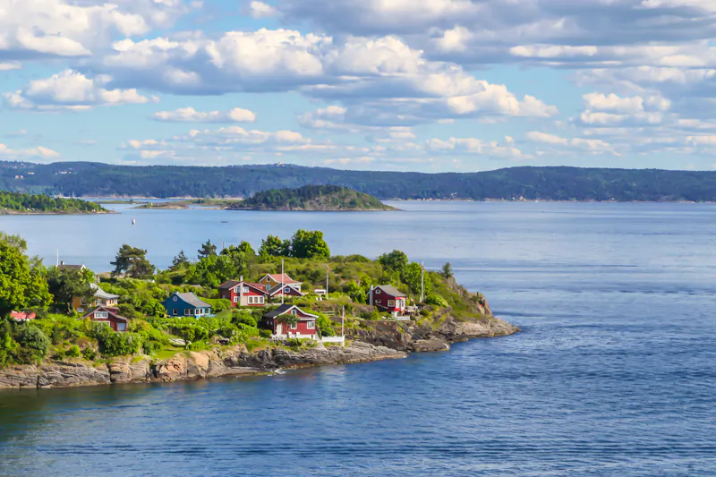 Schifffahrt im Oslo-Fjord - &copy;kvitkafabian - stock.adobe.com