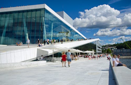 Opernhaus in Oslo &ndash; &copy; boosand - stock.adobe.com