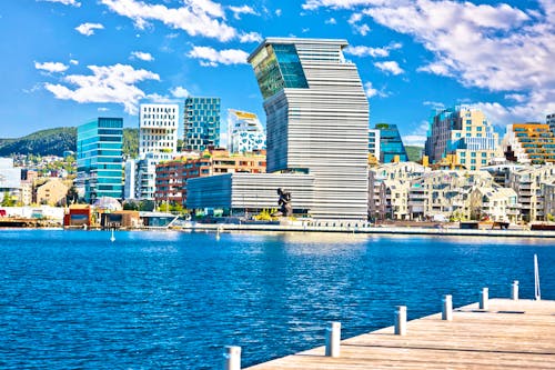 Hafenviertel und Waterfront in Oslo &ndash; &copy; xbrchx - stock.adobe.com