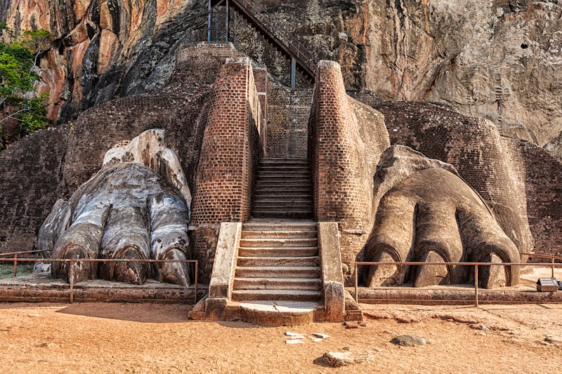 Aufgang zum Löwenfelsen von Sigiriya - ©Dmitry Rukhlenko - stock.adobe.com
