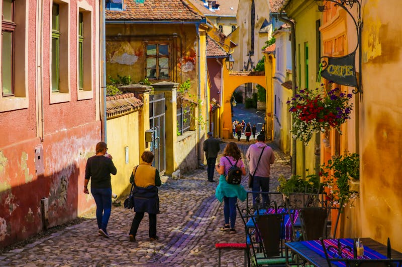 Bummel in den mittelalterlichen Gassen von Sighisoara - ©Dzmitry - stock.adobe.com