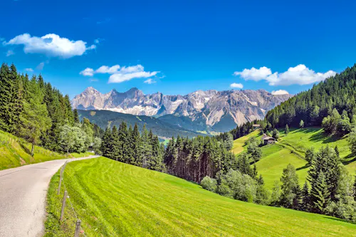 Blick zum Dachstein-Massiv bei Ramsau &ndash; &copy; beachfront - stock.adobe.com