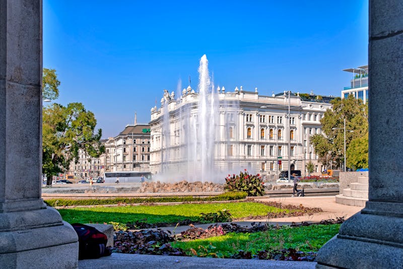 Schwarzenbergplatz in Wien - ©EKH-Pictures - stock.adobe.com