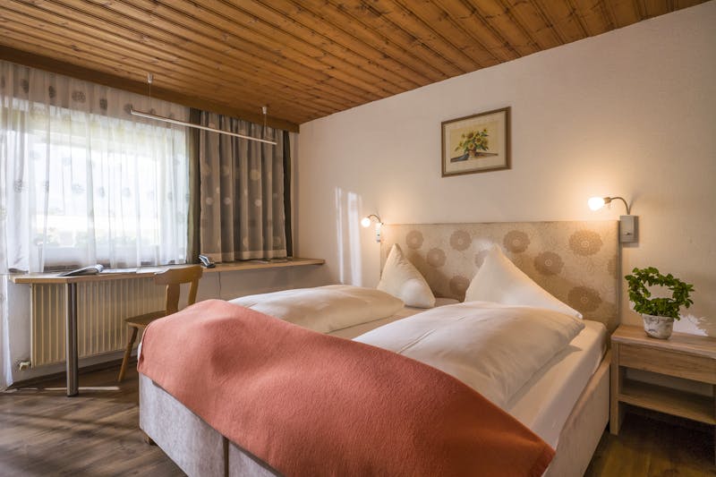 Beispielbild Wohlfühlzimmer im Eckartauerhof in Mayrhofen – ©Christophorus