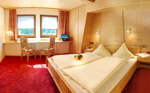 Beispielbild Standardzimmer im Eckartauerhof in Mayrhofen &ndash; &copy; Christophorus