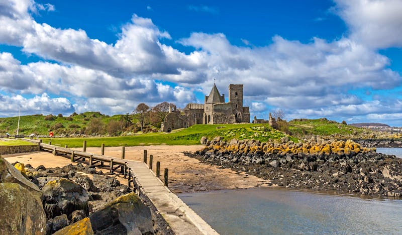 Inchcolm Abbey bei Edinburgh - ©Alexey Fedorenko - stock.adobe.com