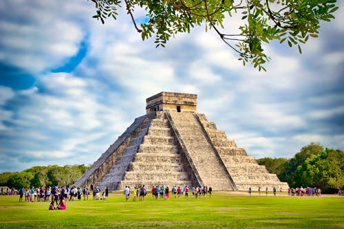 Chichen Itza auf Yucatan - Maya-Pyramide &ndash; &copy; Edgar Photosapiens - stock.adobe.com