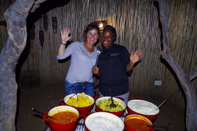 Simbavati River Lodge - Abendessen in der Boma - ©A.MUELLER
